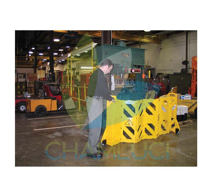 Barrera móvil plegable rubbermaid-4